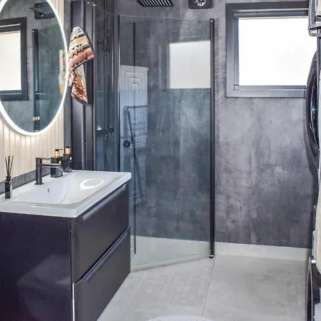 Σπίτι διακοπών 5 Bedroom In